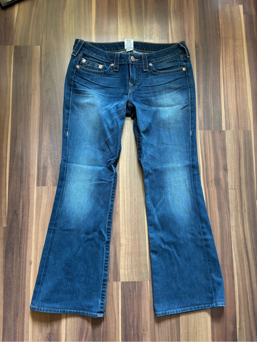 True Religion Women's Medium Blue Flare Jeans with Signature Pocket Stitching - Picture 3 of 8
